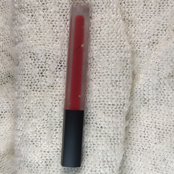 POUNDCAKE Cake Batter Matte Liquid Lipstick in Red Velvet 3.85ml/0.13fl oz - Picture 5 of 8